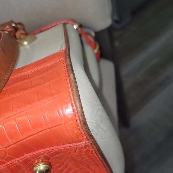 ****PRICE REDUCTION****Brahmin Orange & Cream Purse - Picture 6 of 9